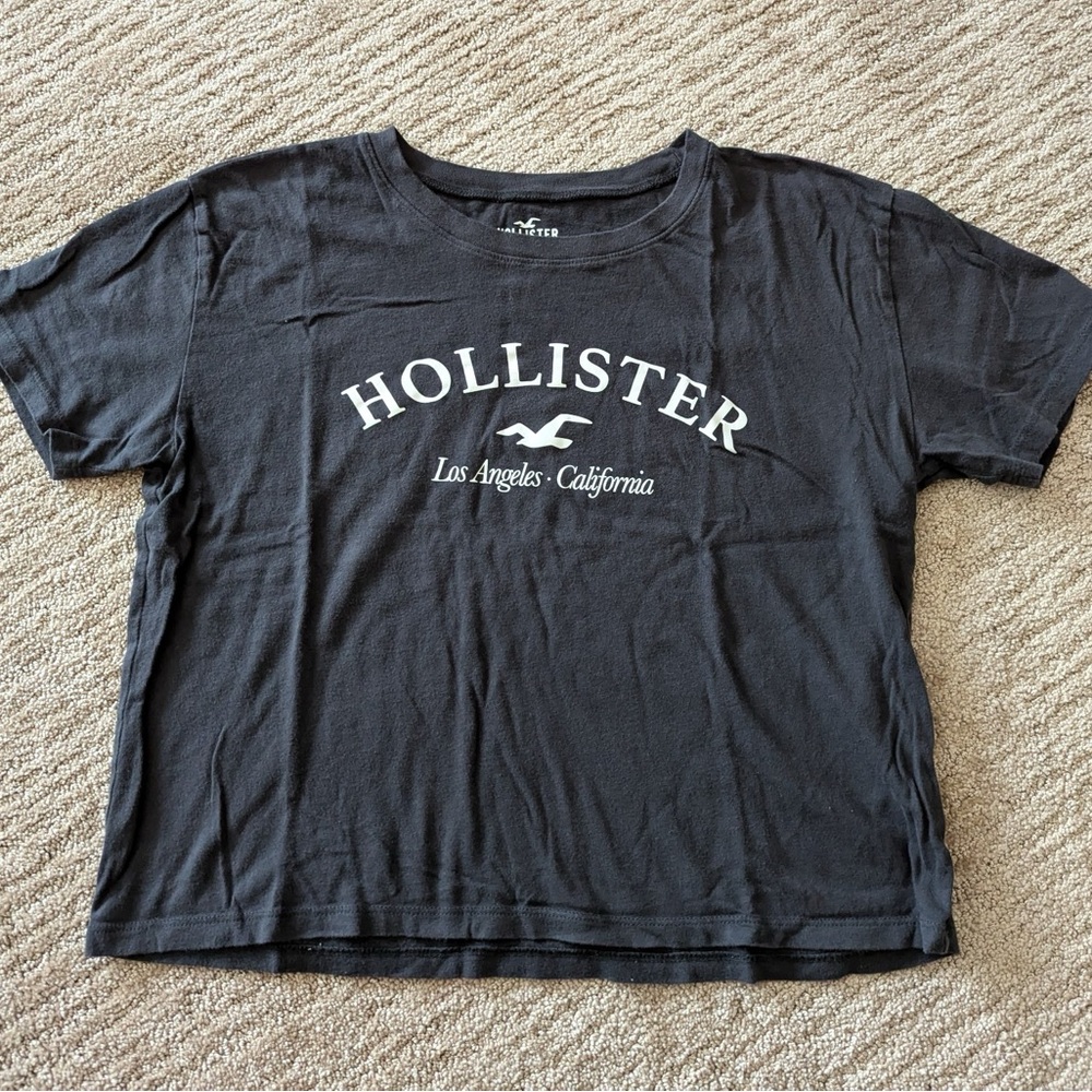 Women’s Hollister Cropped T-Shirt